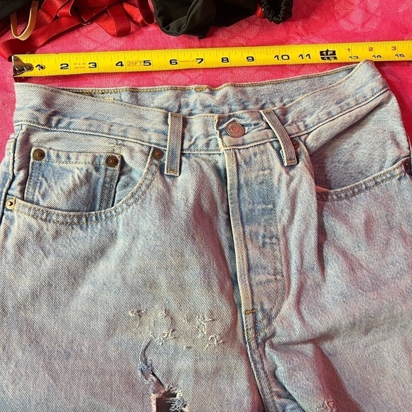 Levis Distressed Light Blue Jeans - Picture 7 of 9